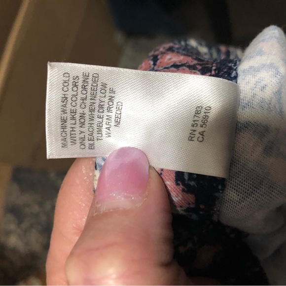 Maurices women’s skirt, size large, tapestry bohemian And even pink and gray - Picture 8 of 8